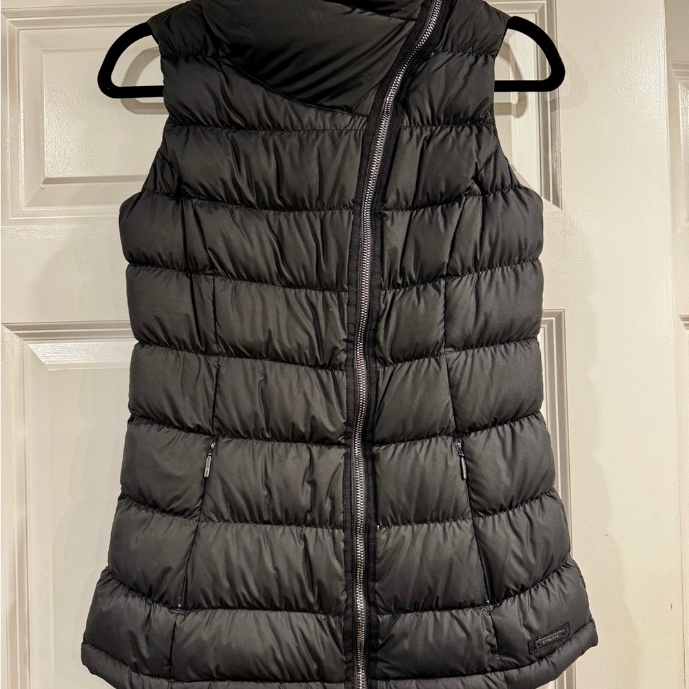 Athleta Charcoal Puffer Vest